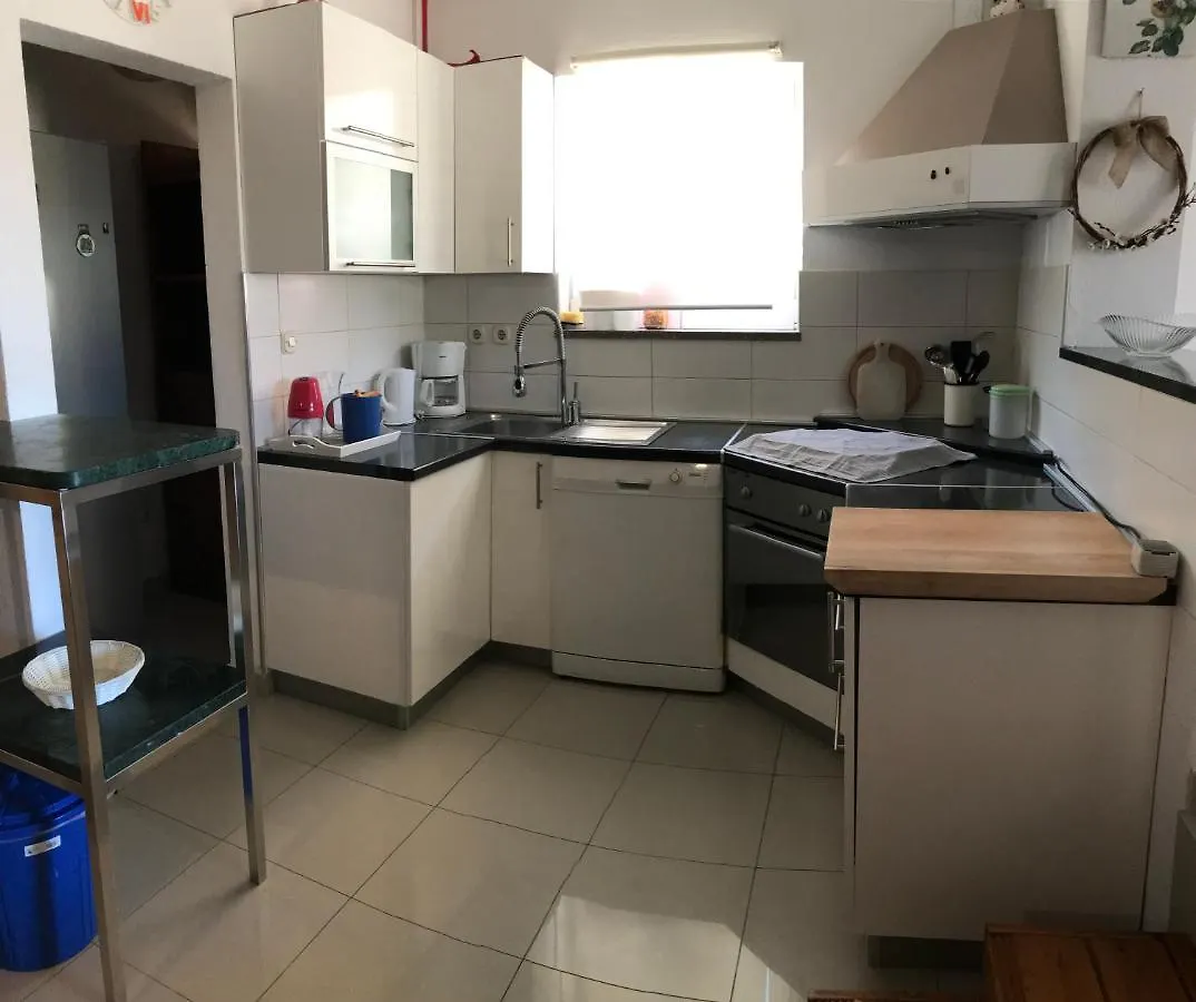 Apartmani Arijana Pakostane S Pogledom Na More 0*,  Kroatien