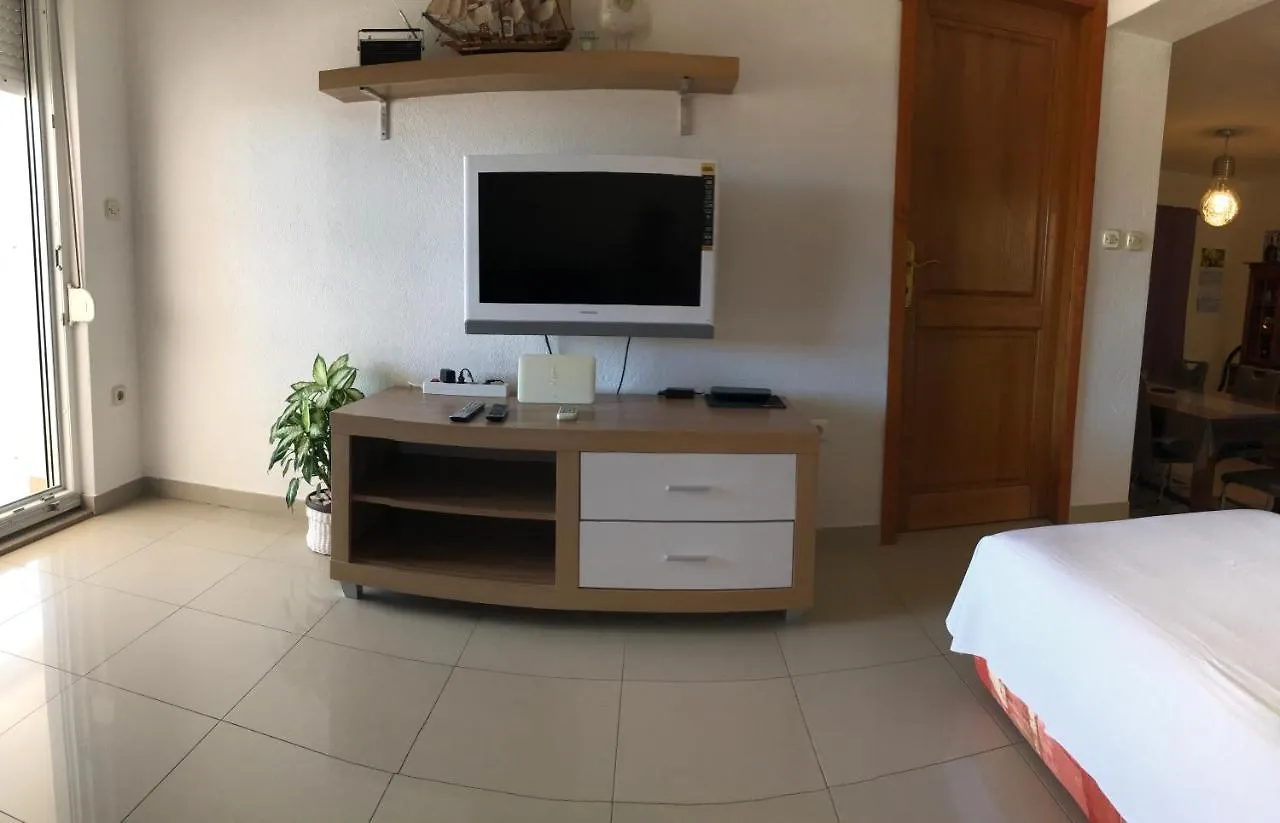 Apartmani Arijana Pakostane S Pogledom Na More 0*,